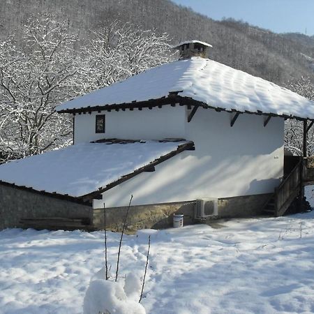 Къща Балканец Balkanets (Lovech) Zewnętrze zdjęcie